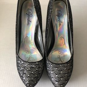 Paprika High Heel Stiletto Shoes Platforms 6" Sz 8